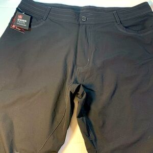 SWISS TECH men’s pants 40x30 NWT